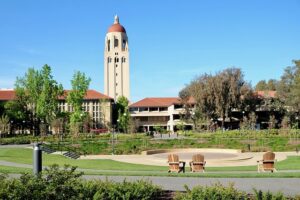 世界一大起業家を輩出するスタンフォード大学と日本の有名大学の驚くべき格差。No1. スタンフォード卒業生創立企業の売上は日本のGDPの40%